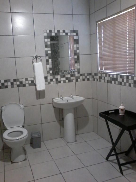 Tehillah Guesthouse Upington Exterior foto